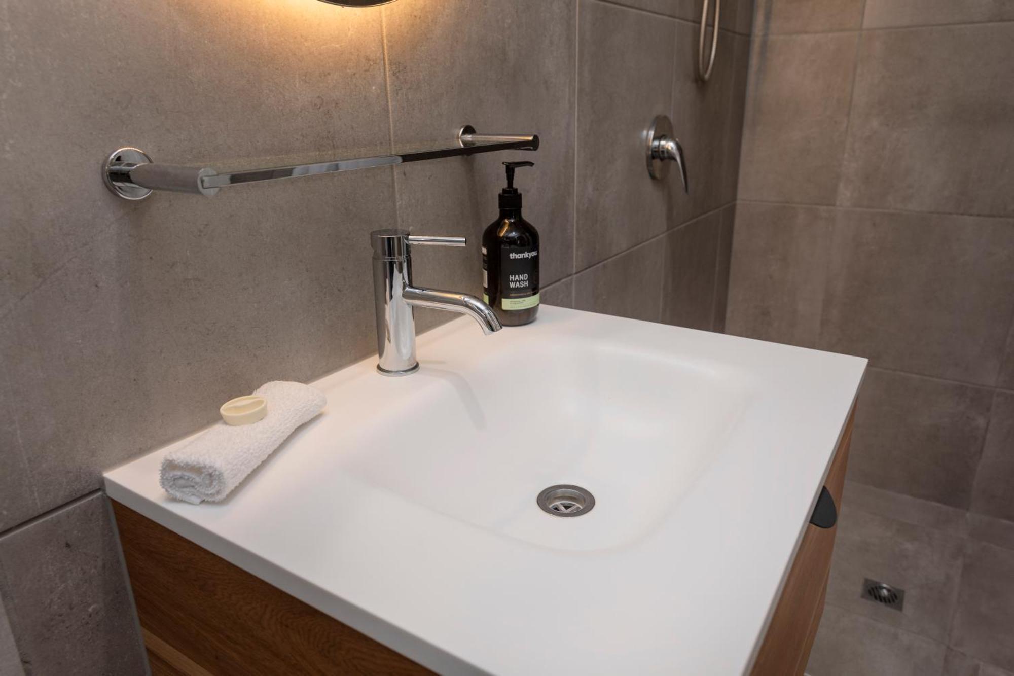 Palm View Holiday Apartments Μπόουεν Εξωτερικό φωτογραφία