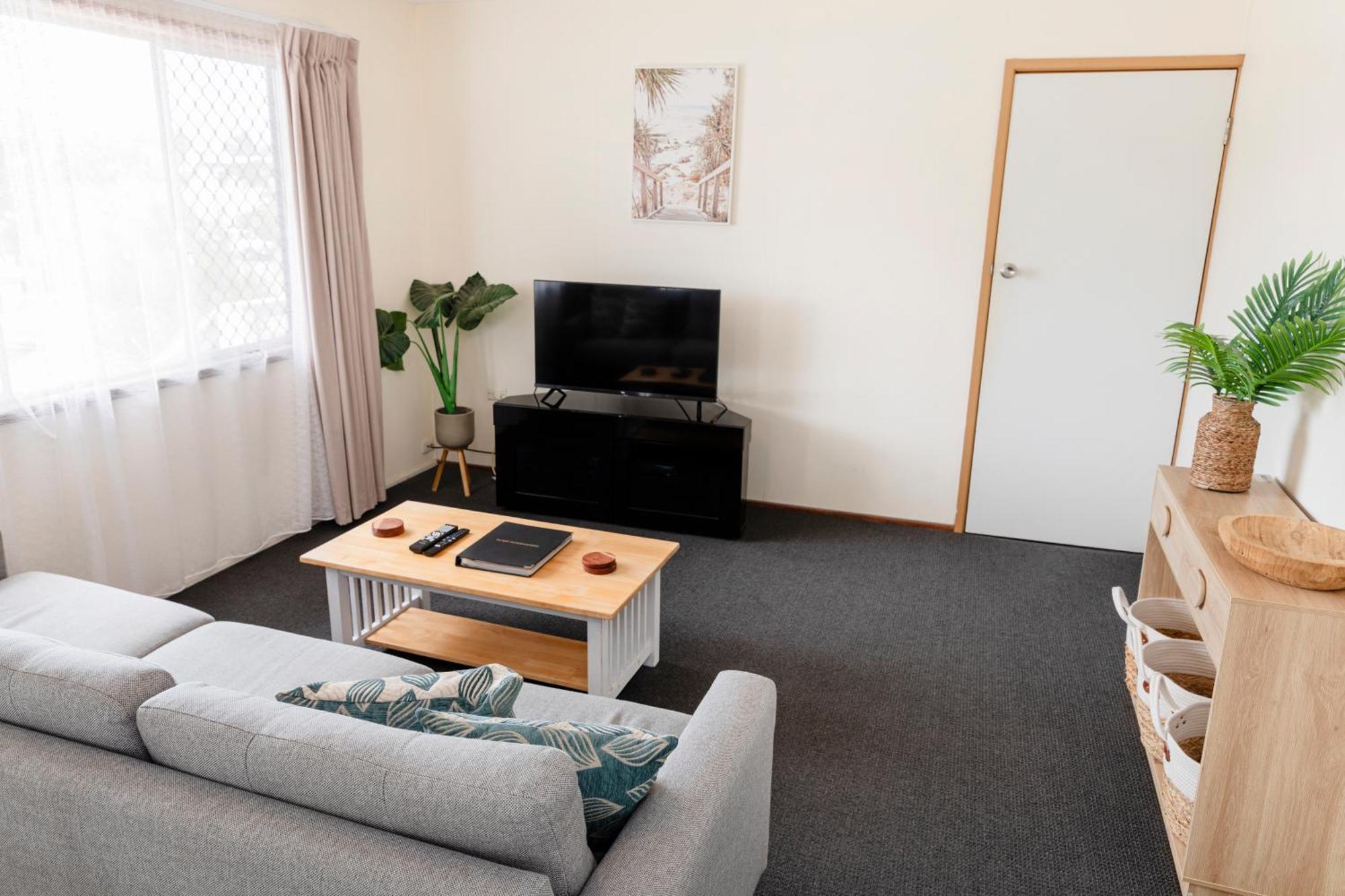 Palm View Holiday Apartments Μπόουεν Εξωτερικό φωτογραφία