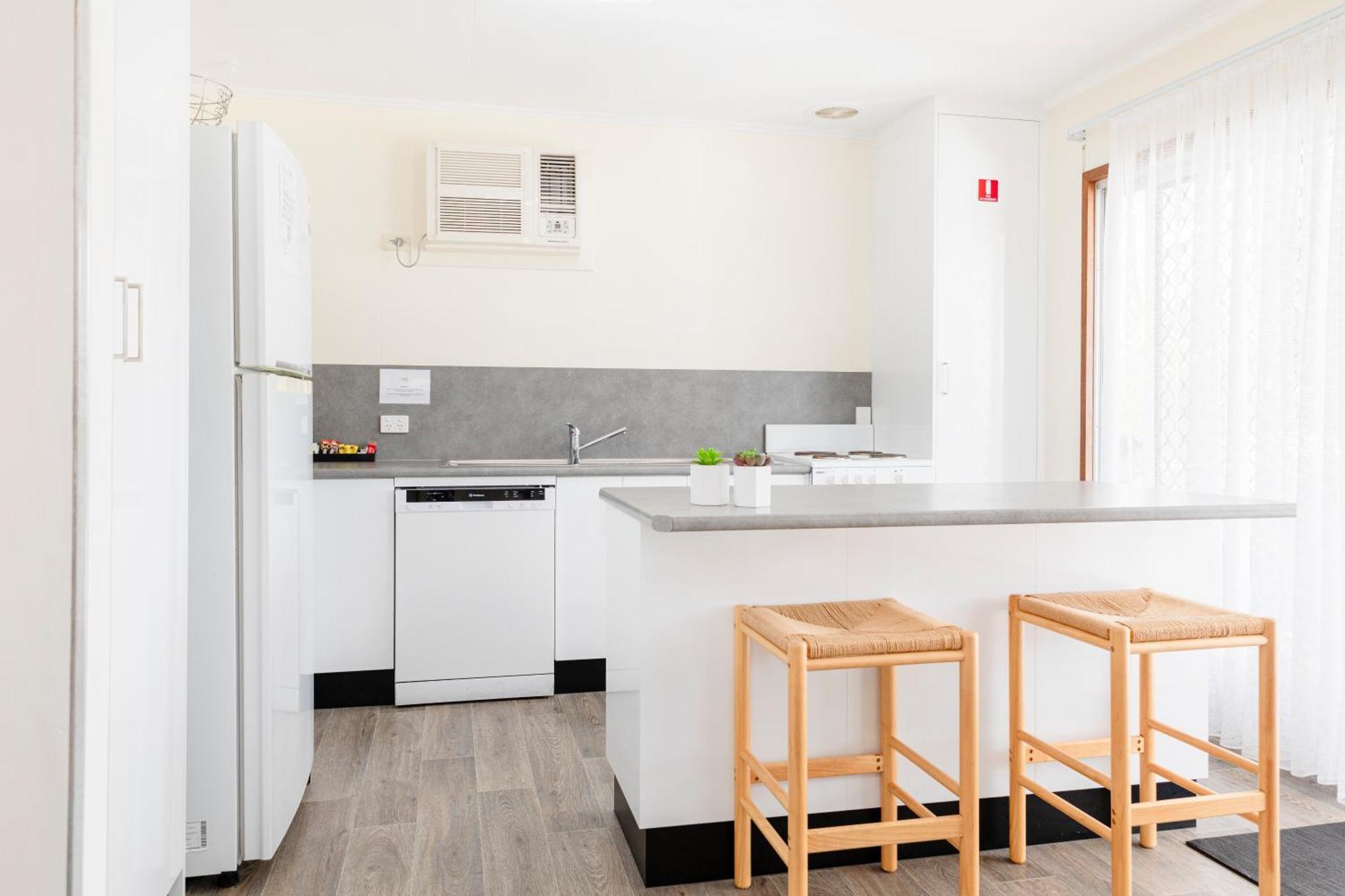 Palm View Holiday Apartments Μπόουεν Εξωτερικό φωτογραφία