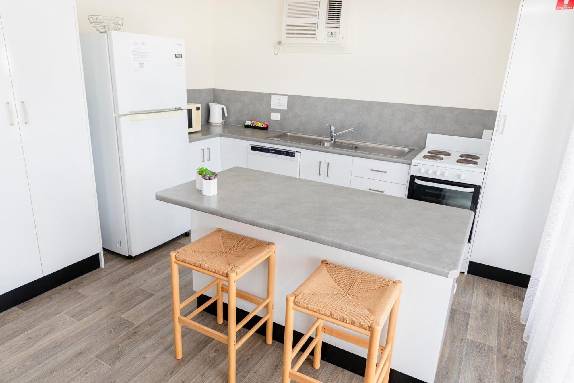 Palm View Holiday Apartments Μπόουεν Εξωτερικό φωτογραφία